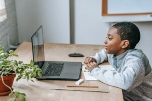 boy-who-stutters-participates-in-online-support-group